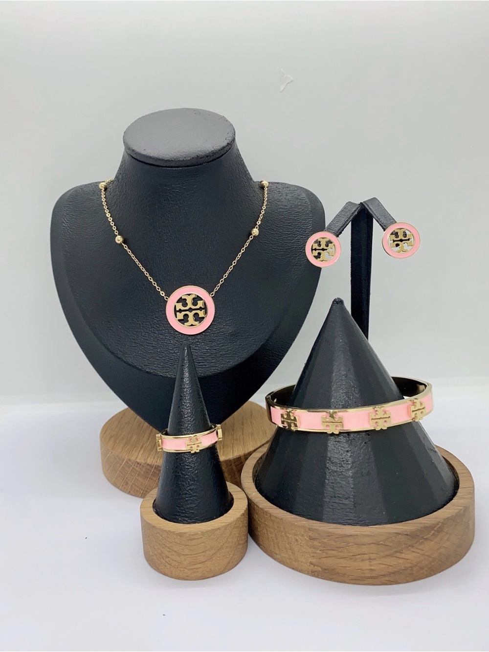 Source Unknown Pink and Gold Logo Jewelry Set - Necklace, Bracelet, Earrings